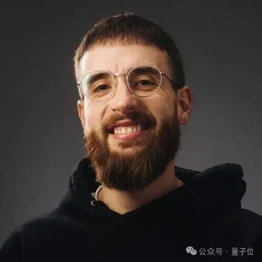 Jeff Dean投的模拟果蝇+世界模型，估值破百亿