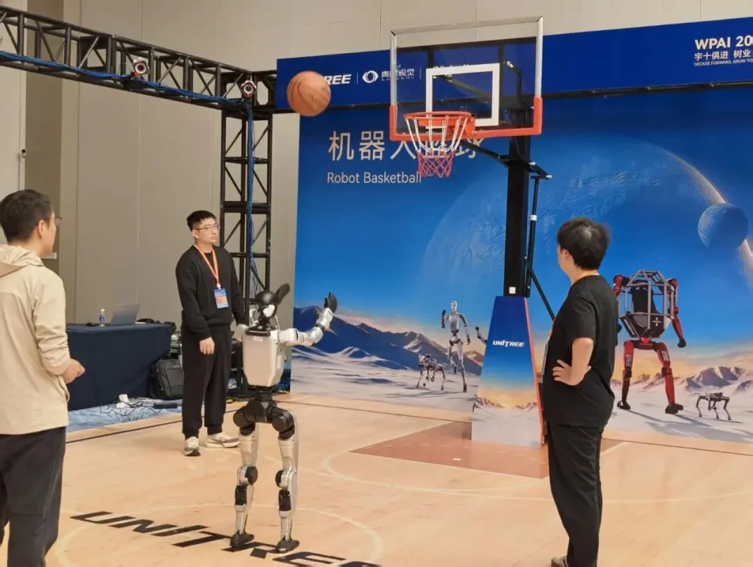 宇树 10 周年，王兴兴：我劝你相信 AI