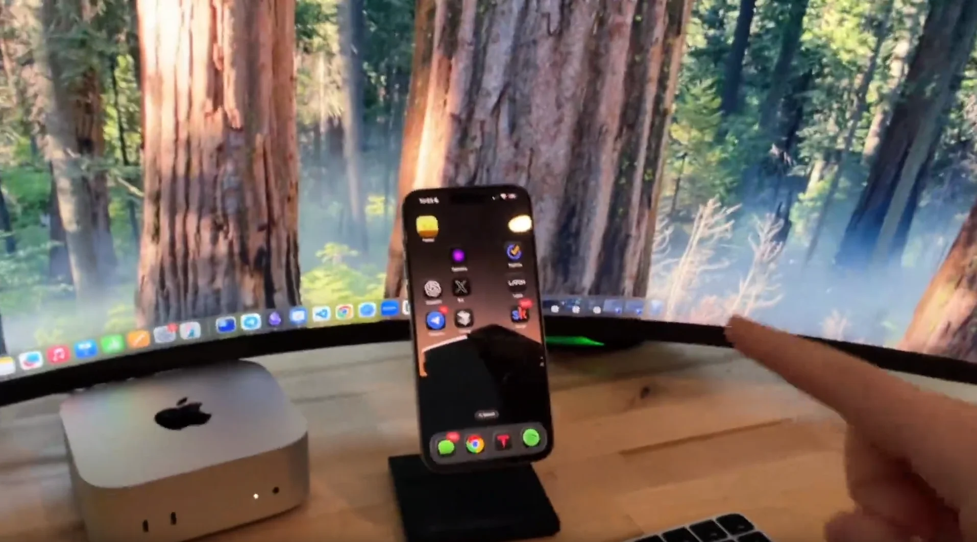 OpenClaw爆火两周后，它的用法已经比科幻世界还离谱了