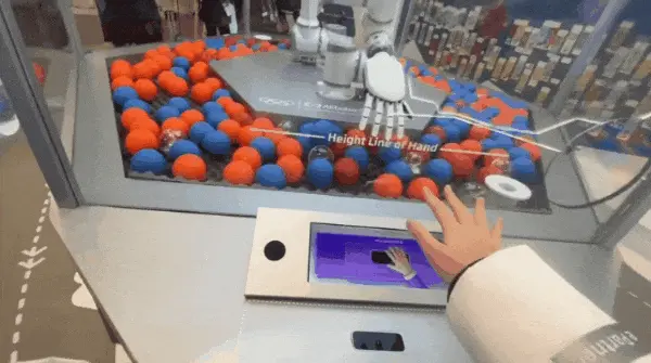 赛前必「摸福」？阿里云这个 AI 装置成了运动员的「冬奥许愿池」