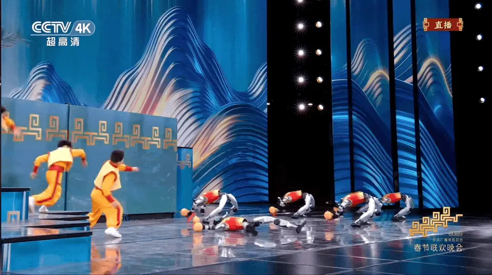 春晚机器人炸翻外网！老外逐帧研究真假：直呼 amazing