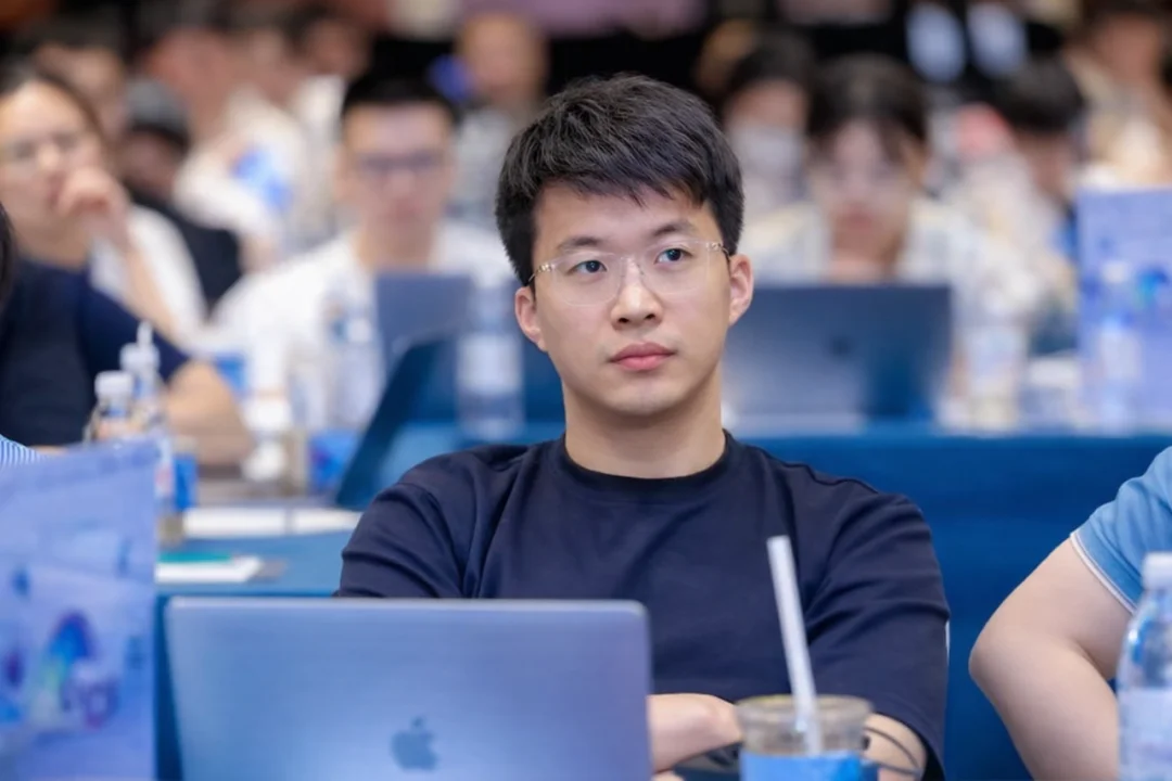 文科生 72 小时杀入 GitHub 全球榜：我没写一行代码，但指挥了一支 AI 军队