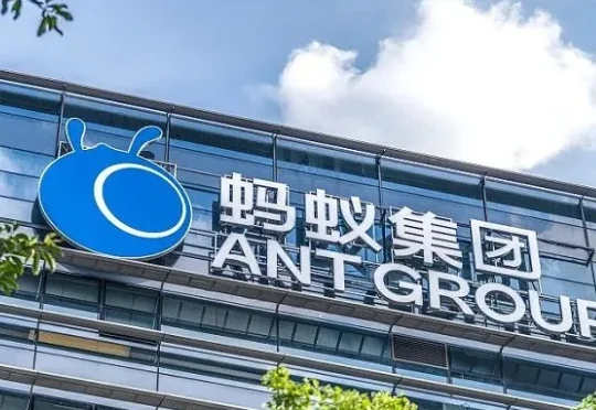 3倍吞吐量、访存减至1/10！蚂蚁甩出两大万亿参数开源模型，背后架构成关键