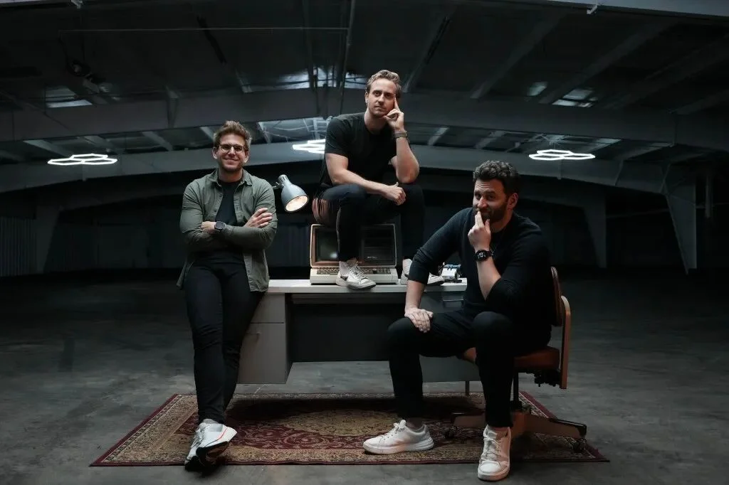 速递|月处理3000万条消息,Linq获2000万美元A轮融资,让AI助手藏进iMessage