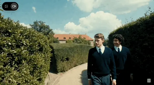 马斯克视频生成模型首次交卷！电影级运镜+音效，免费可玩