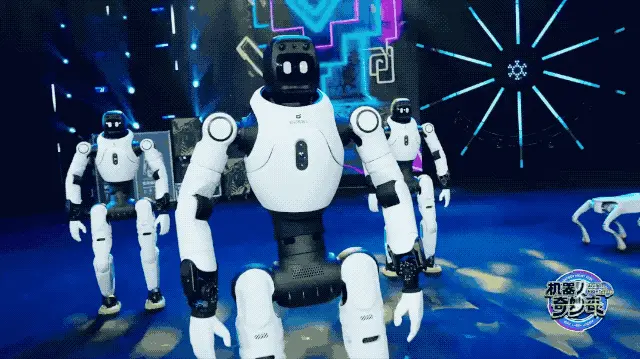 刚刚，全球首届机器人「春晚」炸场！稚晖君带队，节目效果拉满，连观众都是机器人
