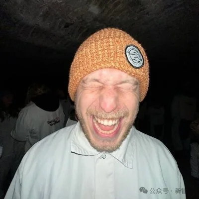 Claude Code之父首曝：「养蛊式」开发，质量碾压老架构师