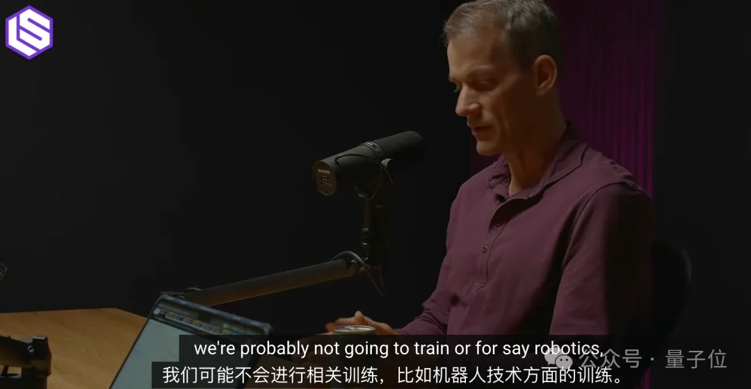 Jeff Dean最新访谈：未来开发者人均50个智能体，写需求成核心技能