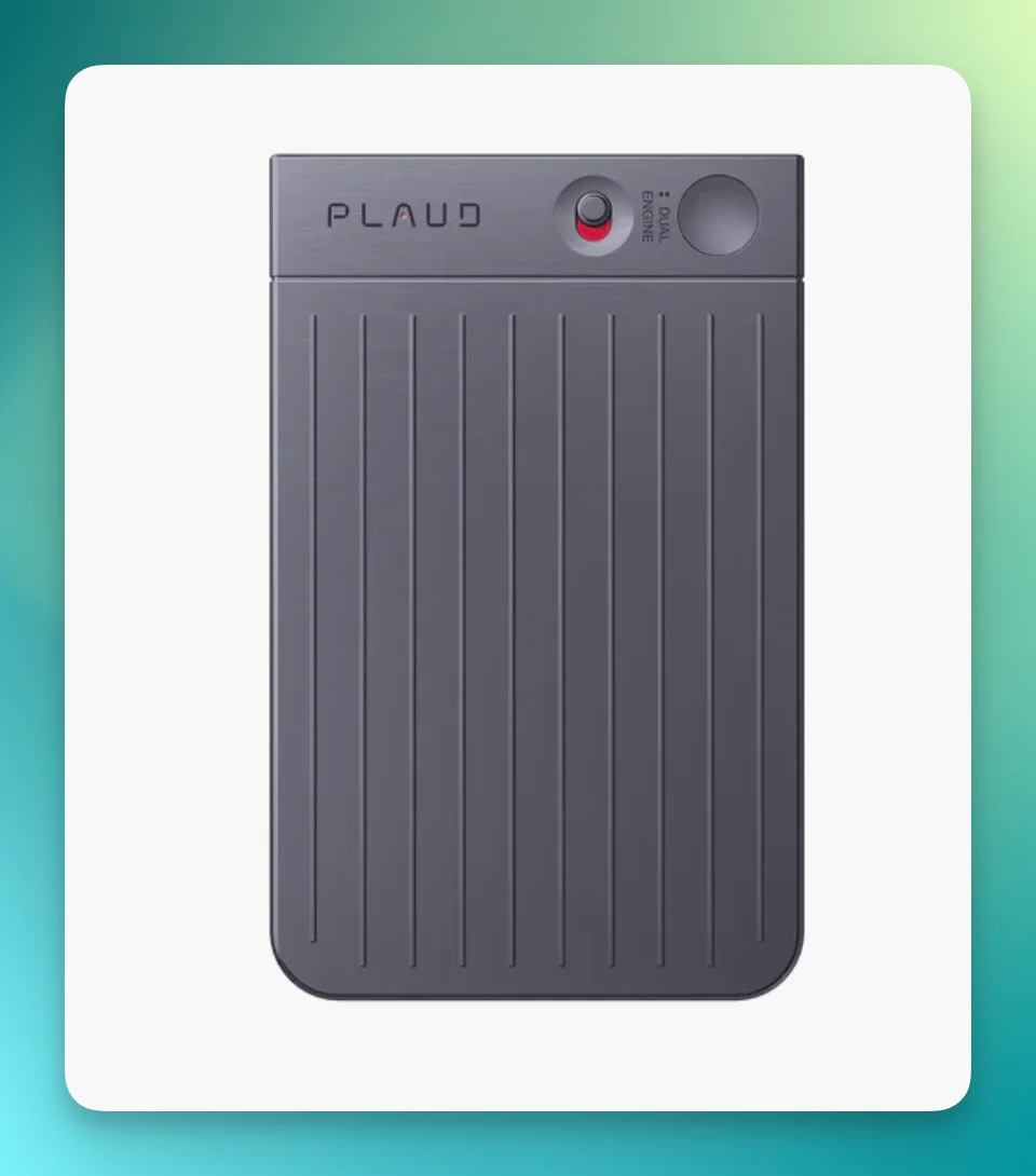 AI录音卡片大战：大厂看到了组织，Plaud看到了「超级个体」