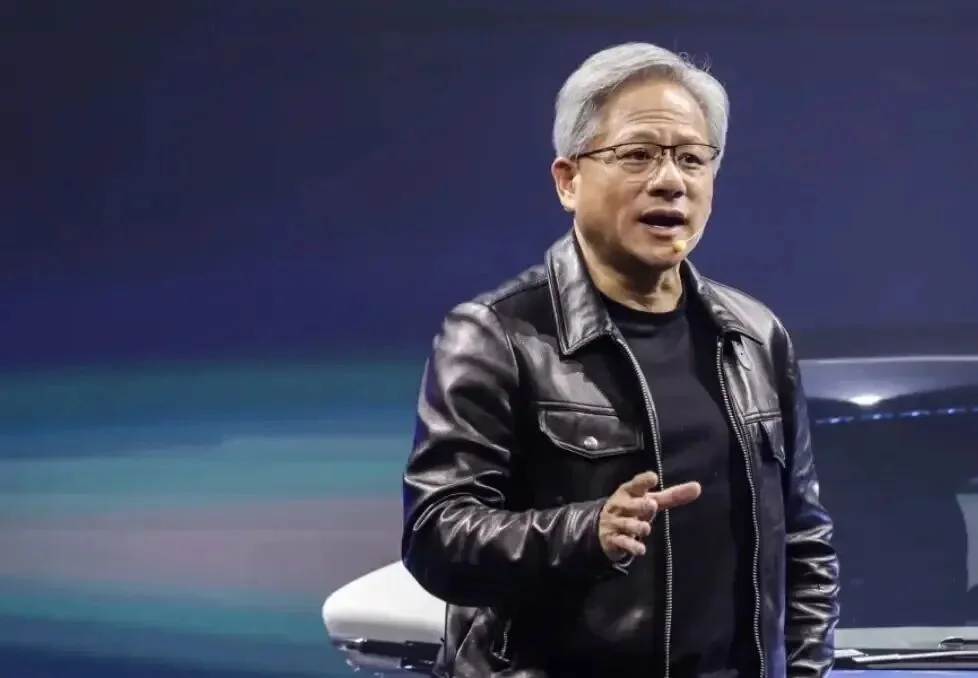 黄仁勋，投了俄罗斯马云