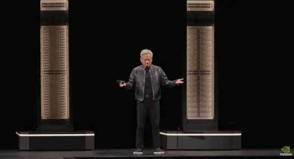 黄仁勋抢吃龙虾:英伟达新核弹10倍算力提升,OpenClaw自由了