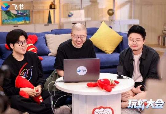 笑死，AI圈很多人连个虾都不如李诞养得好