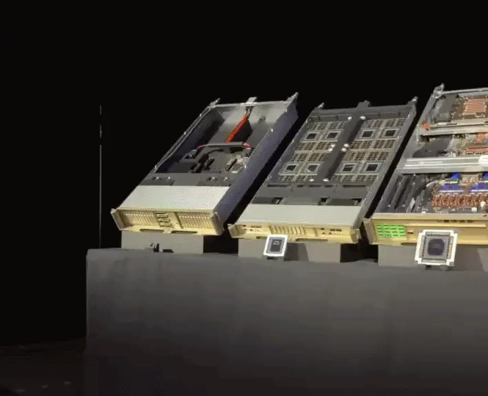 黄仁勋105分钟对话实录：万亿美元这么赚！谈中国、H200、养虾、Groq，炮轰DLSS 5批评者