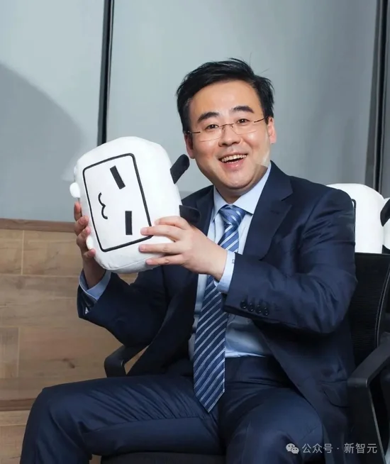 北邮00后UP主，早在2023年初就开发出了「龙虾」！