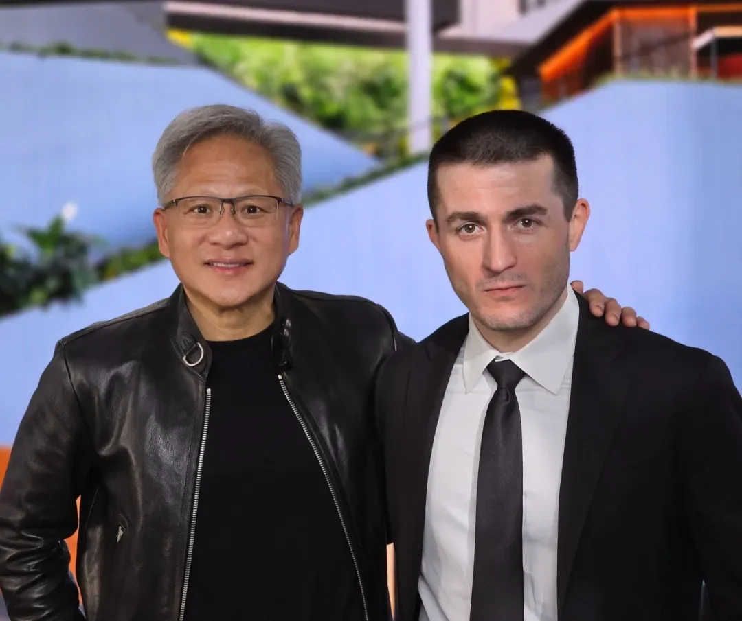 黄仁勋回应一切：中国工程师天生热爱开源、希望死在工作岗位、AGI 已到来