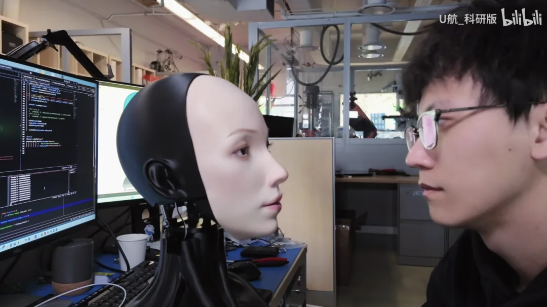 硅基美女建模脸火了，对视 3 秒，我再也没法把它当机器人