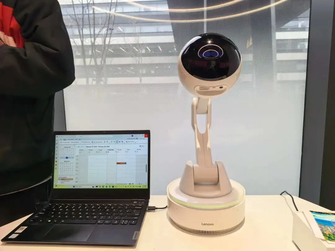 AI 助手的「硬件实体」,还能怎么变?