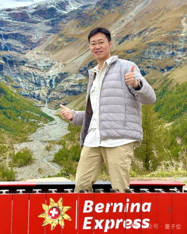 想入局VLA却不知从何下手?NTU&中大开源「终极菜谱」:从基座到频域建模,每一步都有实验支撑