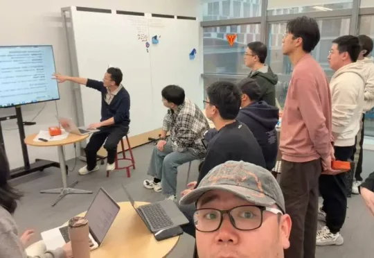 一家AI公司的两周转型小龙虾实战故事