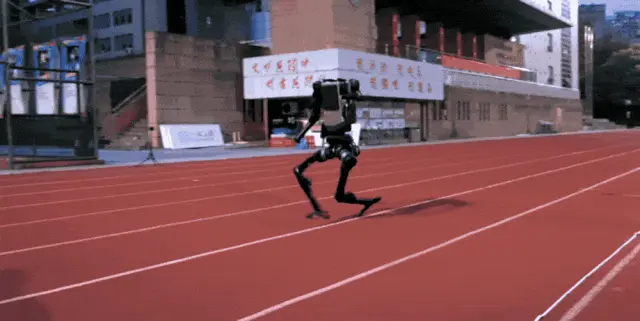 宇树机器人再破世界纪录,1秒10米“贴地飞”,连头都不要了