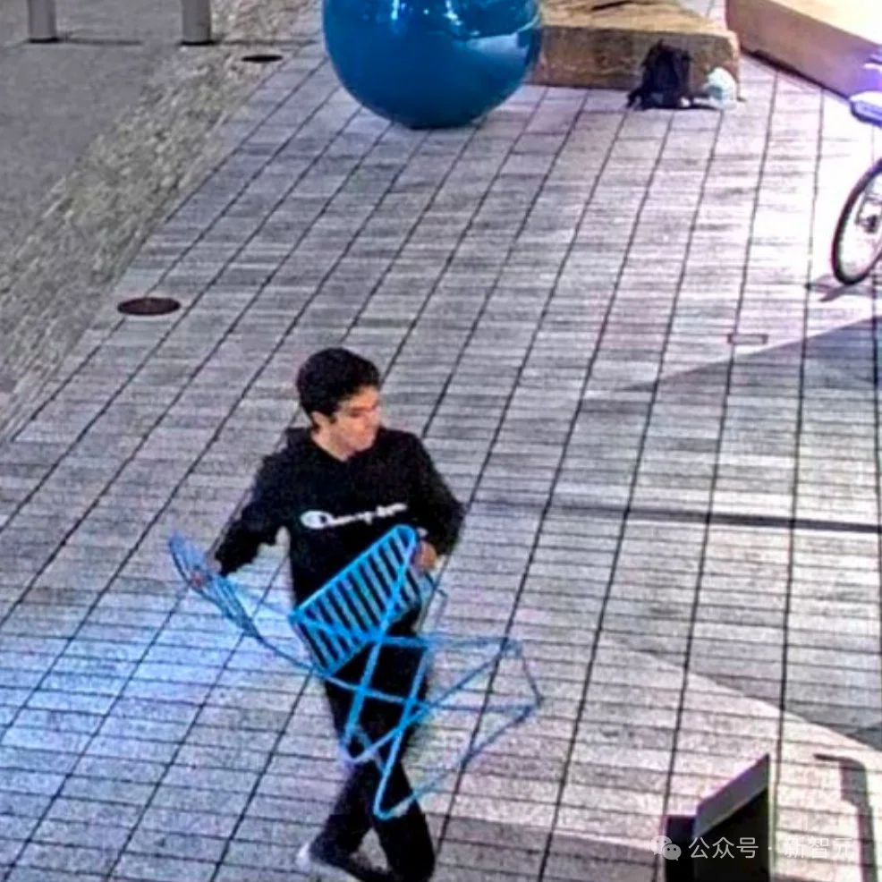 暗杀名单曝光!炸奥特曼家,20岁嫌犯「为救全人类」化身杀手