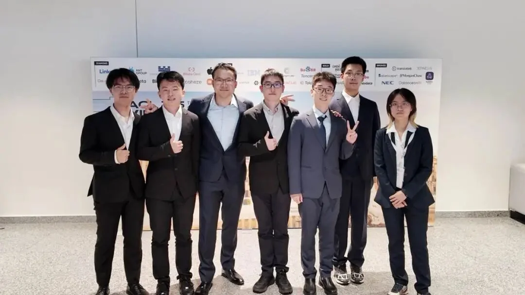 04年北大「小天才」押注世界基座模型,要造中国版Neo Lab|对话逆矩阵陈博远