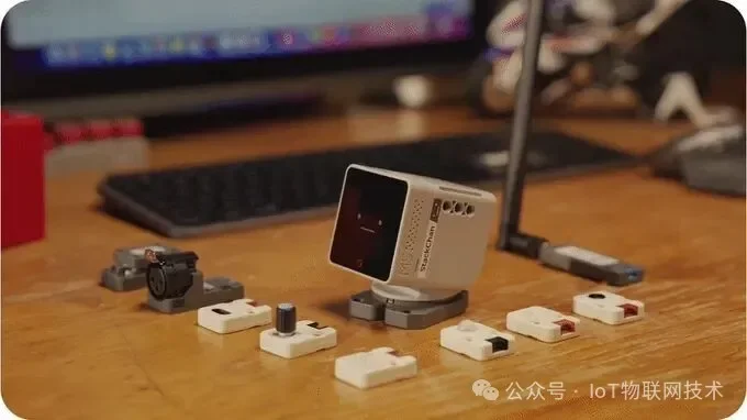 淘宝预售699元！100%开源，乐鑫StackChan社区共创 AI 桌面机器人，内置AI Agent，支持视频通话、操控智能家居设备