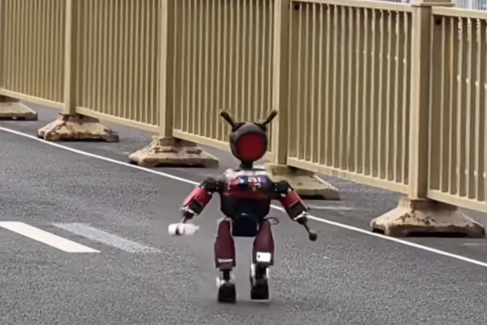 机器人半马如何跑完21公里？