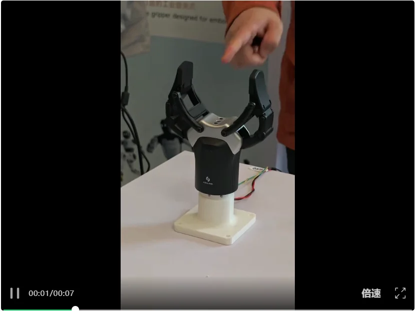 手撕、翻滚、暴力砸地！最「扛造」的灵巧手来了