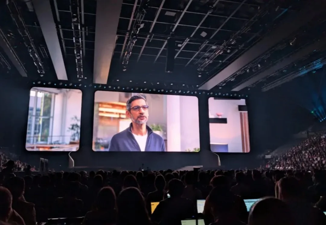 劈柴哥把谷歌AI 芯片「劈」成两半，要硬刚英伟达了