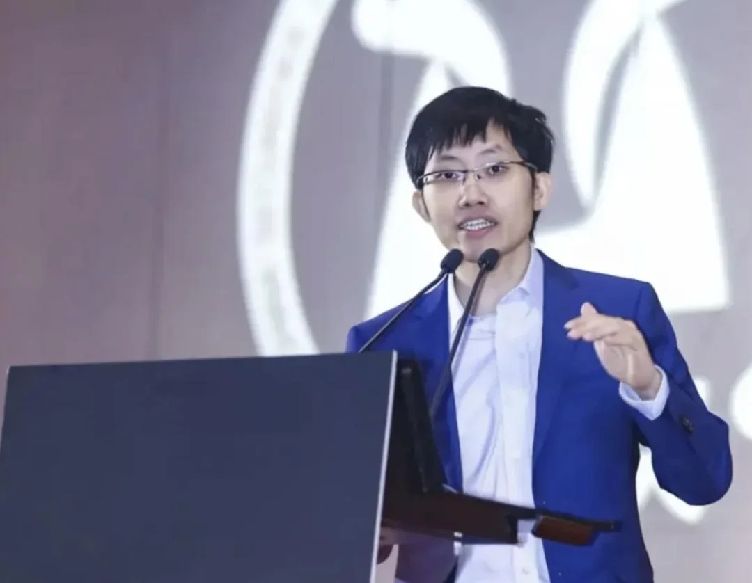 扒完 DeepSeek V4 报告，我翻出了这个隐藏彩蛋