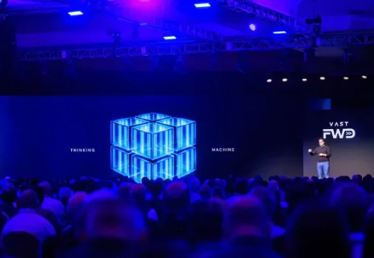 速递｜AI存储Vast Data融资10亿美元，估值300亿美元，IPO进行中