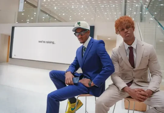 速递｜耶鲁学生获510万美元融资，Series要打造iMessage的AI社交网络