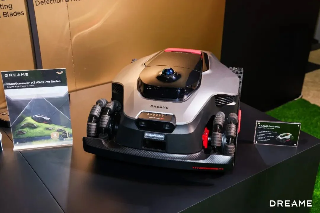 AI 走出屏幕，家电变成「机器人」