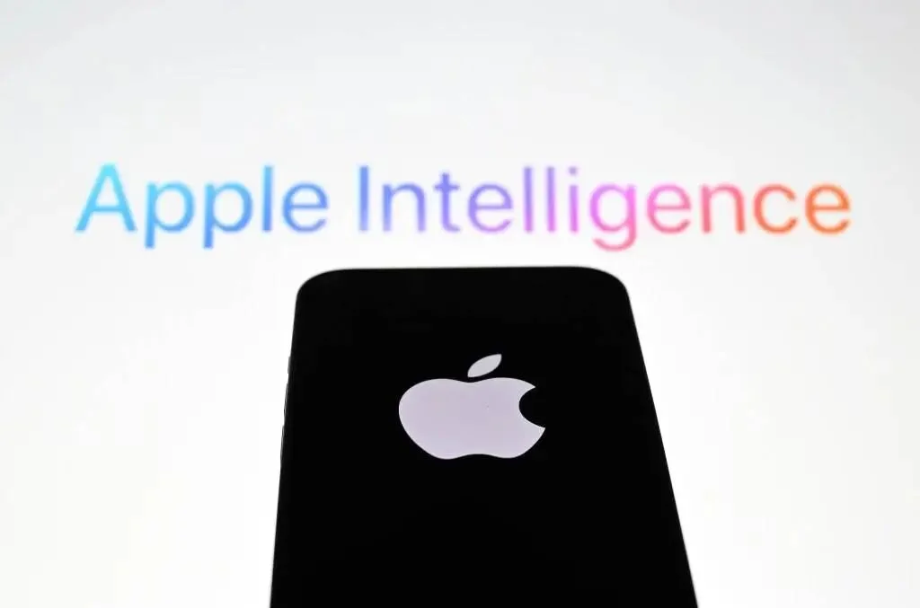 2026 年了，这个 30 万像素的 AI 桌宠还被抢爆？
