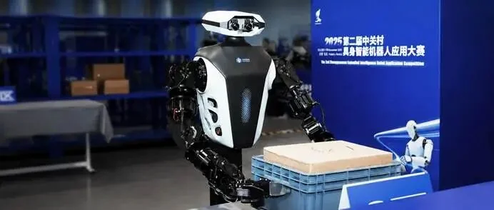 独家|高质量物理本体+真机数据+“一身多脑”,灵御智能两个月内再获近亿元资本加注