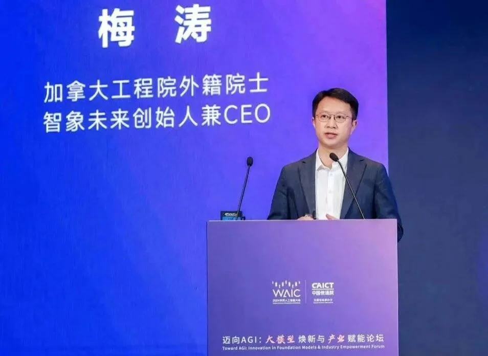 最早做文生视频的人，开始构建世界