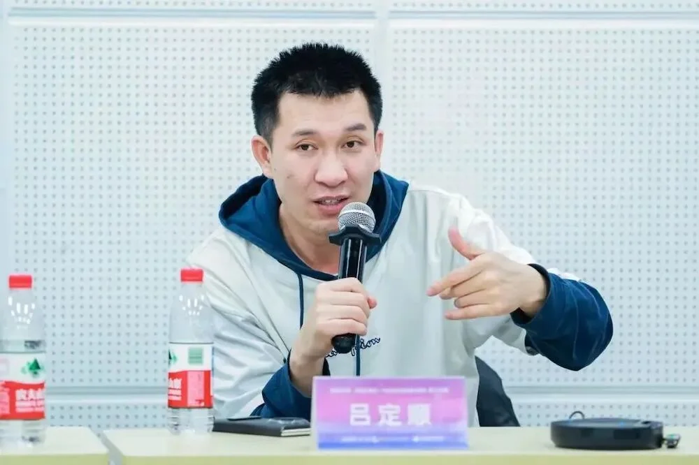 曾拿下华为最高个人荣誉!清华博士下场做AI4S,融资数亿