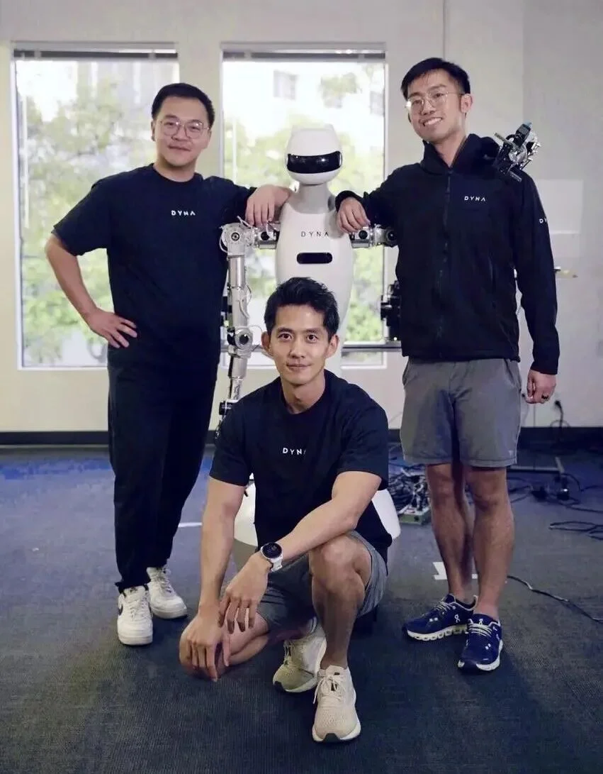 Z Potentials|对话Dyna Robotics联创York Yang:把机器人想象成大模型的下一站,是对具身智能最大的误解