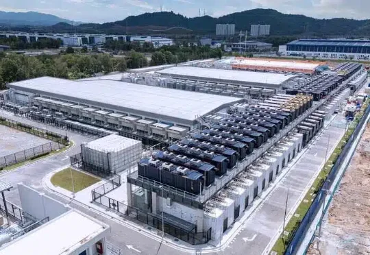 速递｜黑石旗下AirTrunk押注印度AI基建，拟投300亿美元建设5GW数据中心