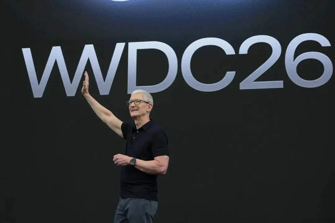 用了几天 iOS 27，我发现 Siri 进化成了「小 Gemini」