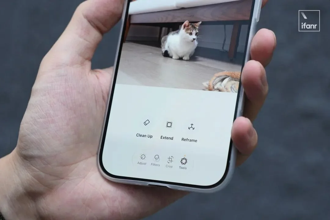 用了几天 iOS 27，我发现 Siri 进化成了「小 Gemini」