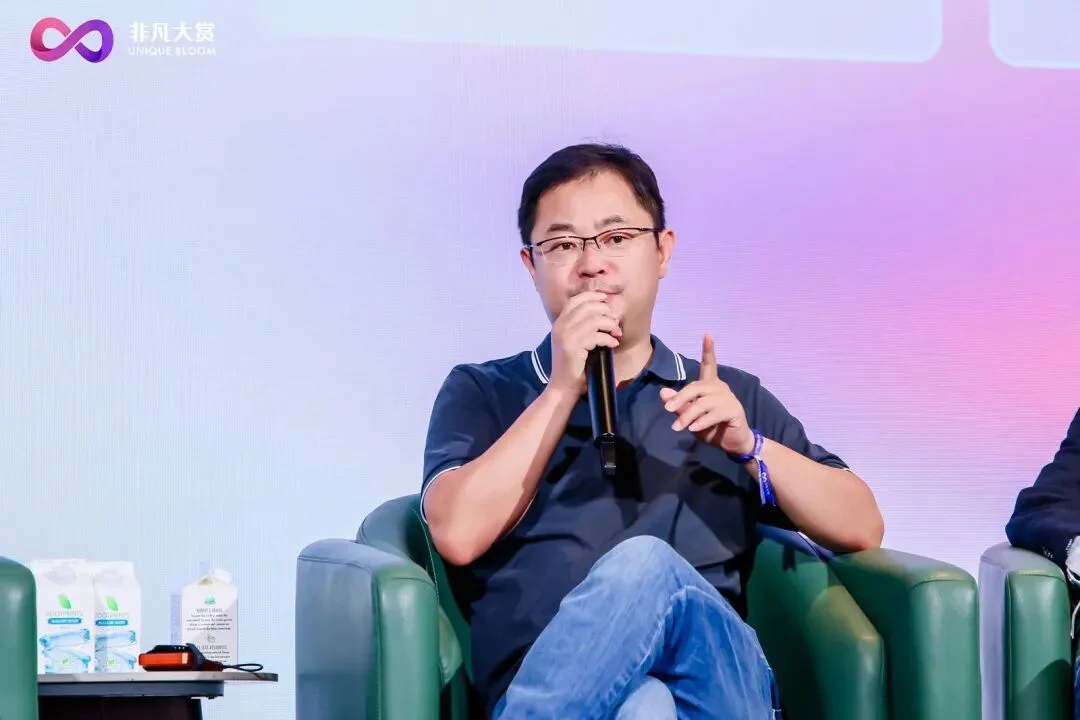 AI出海最魔幻的一幕出现了：新加坡人想打进国内，中国人急着走向海外”