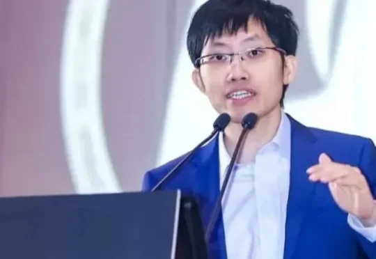 曝DeepSeek融资即将完成：梁文锋200亿，腾讯100亿，宁德时代50亿