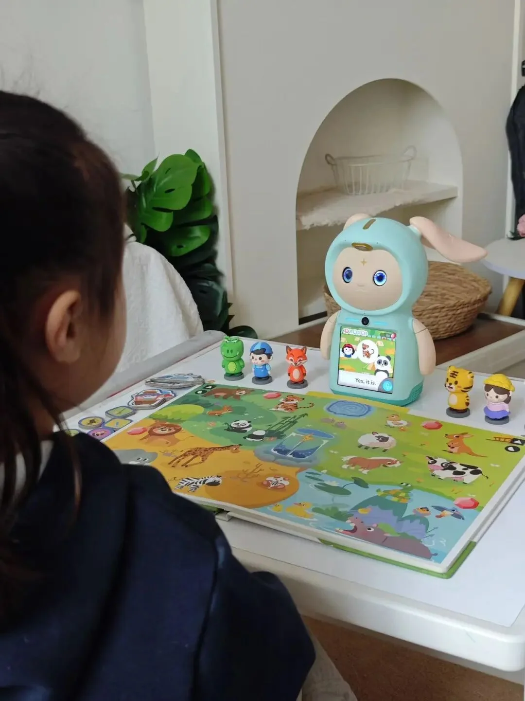 对话奇点灵智：少儿 AI 硬件的下一代，不是 Chatbot，而是能自进化的实体智能体