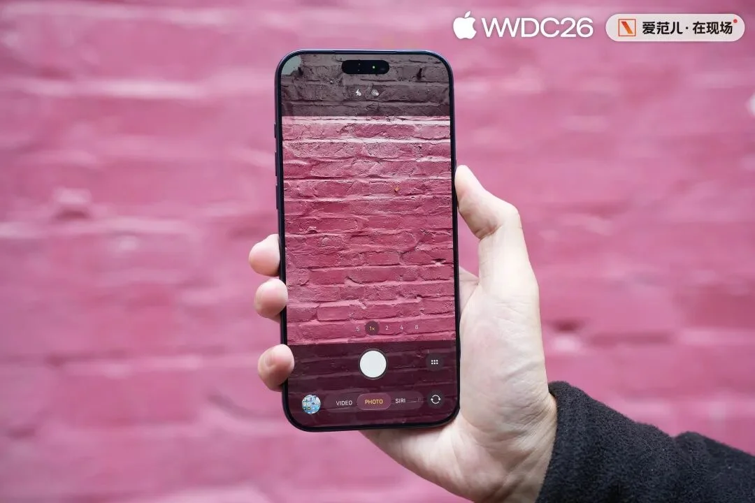 一手体验 iOS 27:苹果AI不画饼,国行用户能用上哪些升级