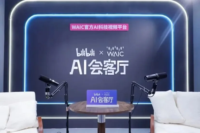AI 公司,集体走进视频播客