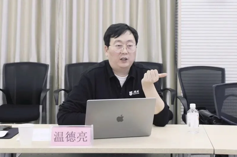 阿里90后,专攻AI记忆,15个月融了6轮
