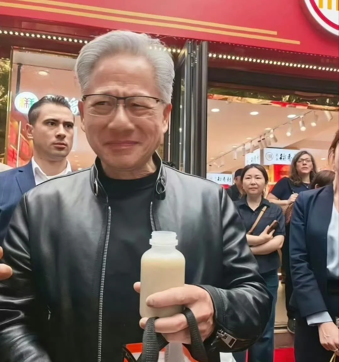 老黄「开源协议」就剩一家没签，是谁啊好难猜啊