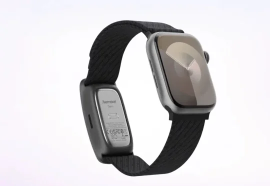 可穿戴 AI 硬件新战场，「长」在 Apple Watch 表带上